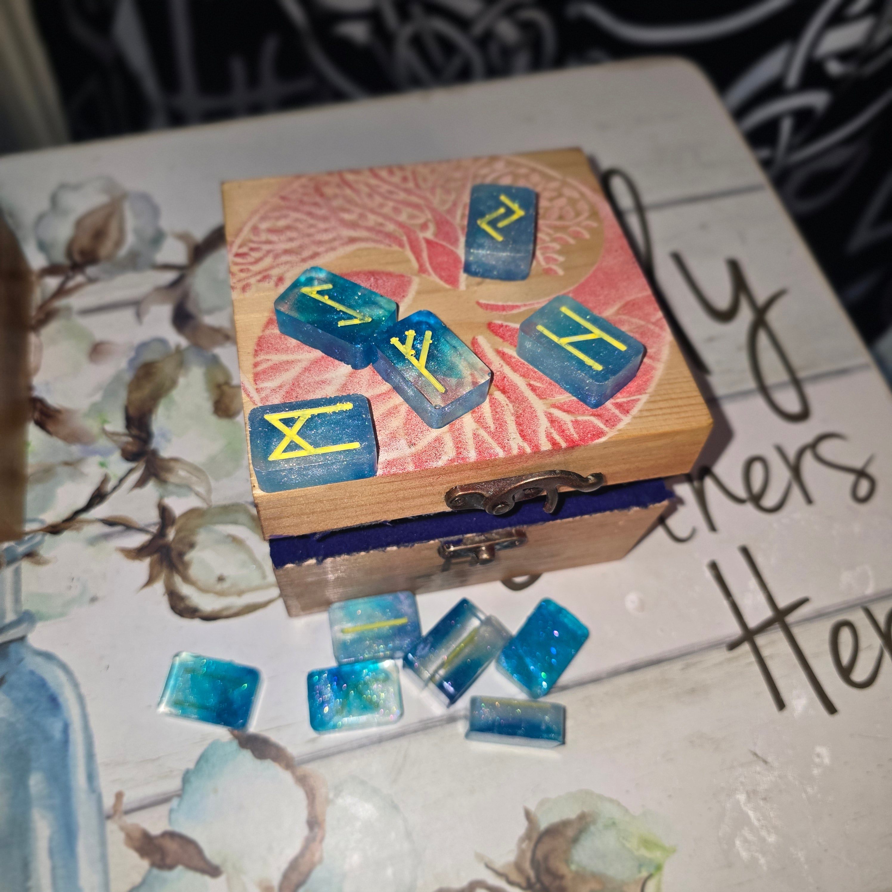 NJORD'S TIDE RUNE BOX & SET